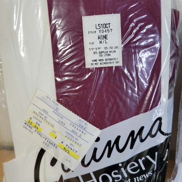 Womans 3 Pairs Corinna Hosiery by Newport News Nude Wine Gray Size Med/large - Picture 5 of 11
